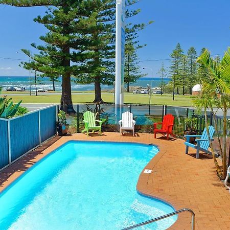 Beach House Holiday Apartments พอร์ตแมคควอรี ภายนอก รูปภาพ