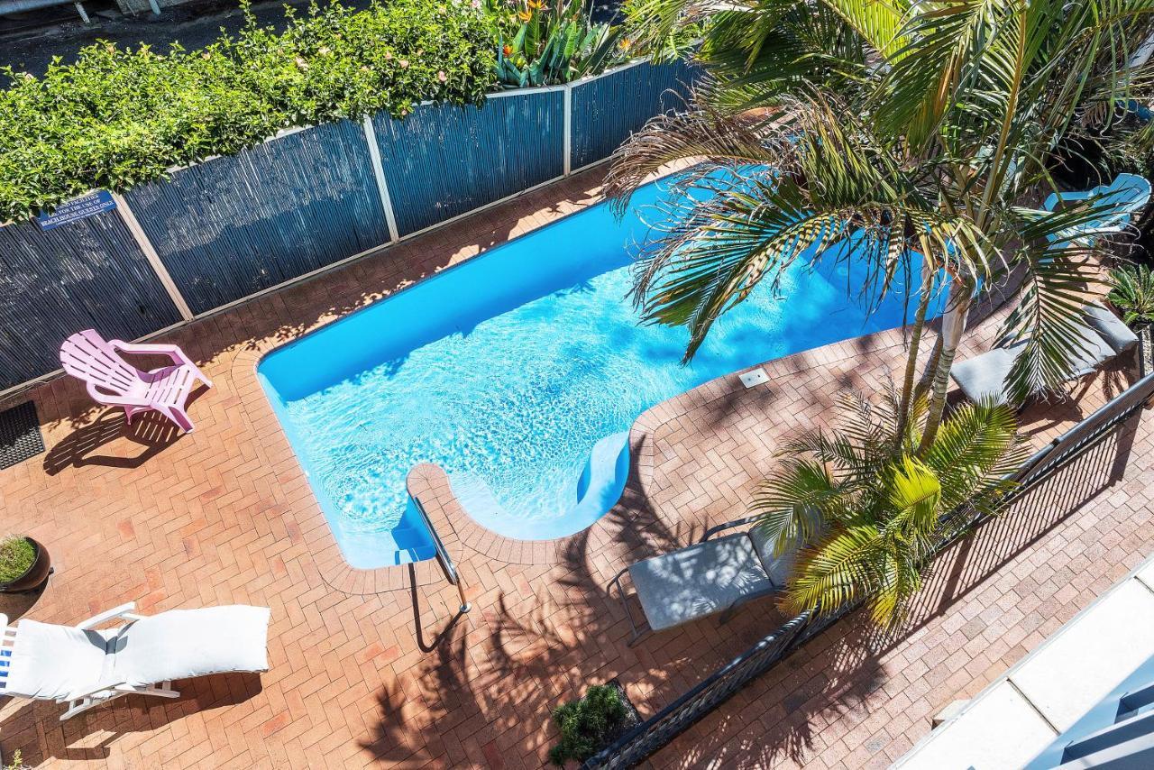 Beach House Holiday Apartments พอร์ตแมคควอรี ภายนอก รูปภาพ